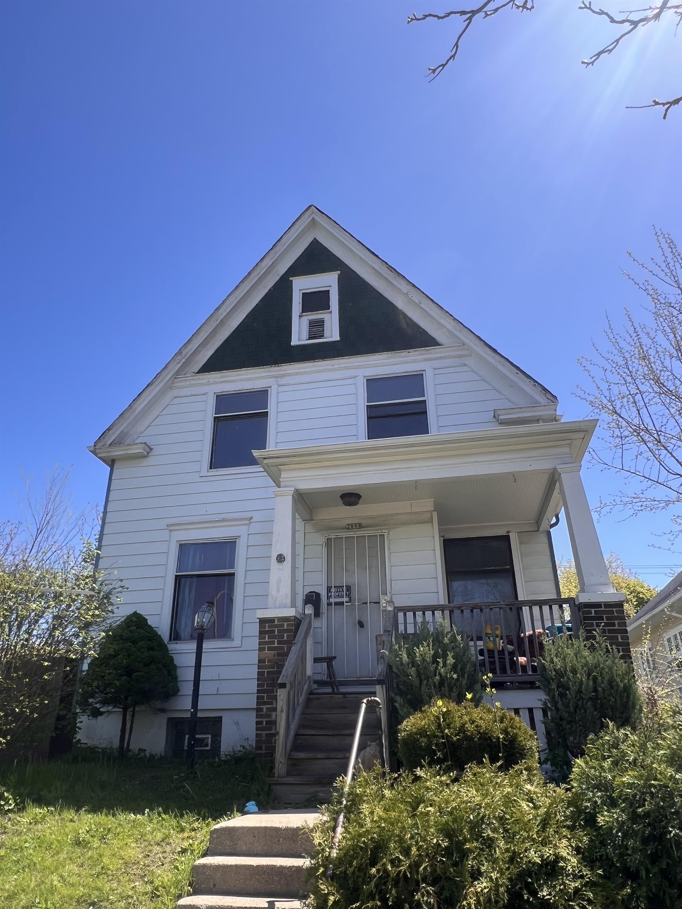 2808A North 19th Street